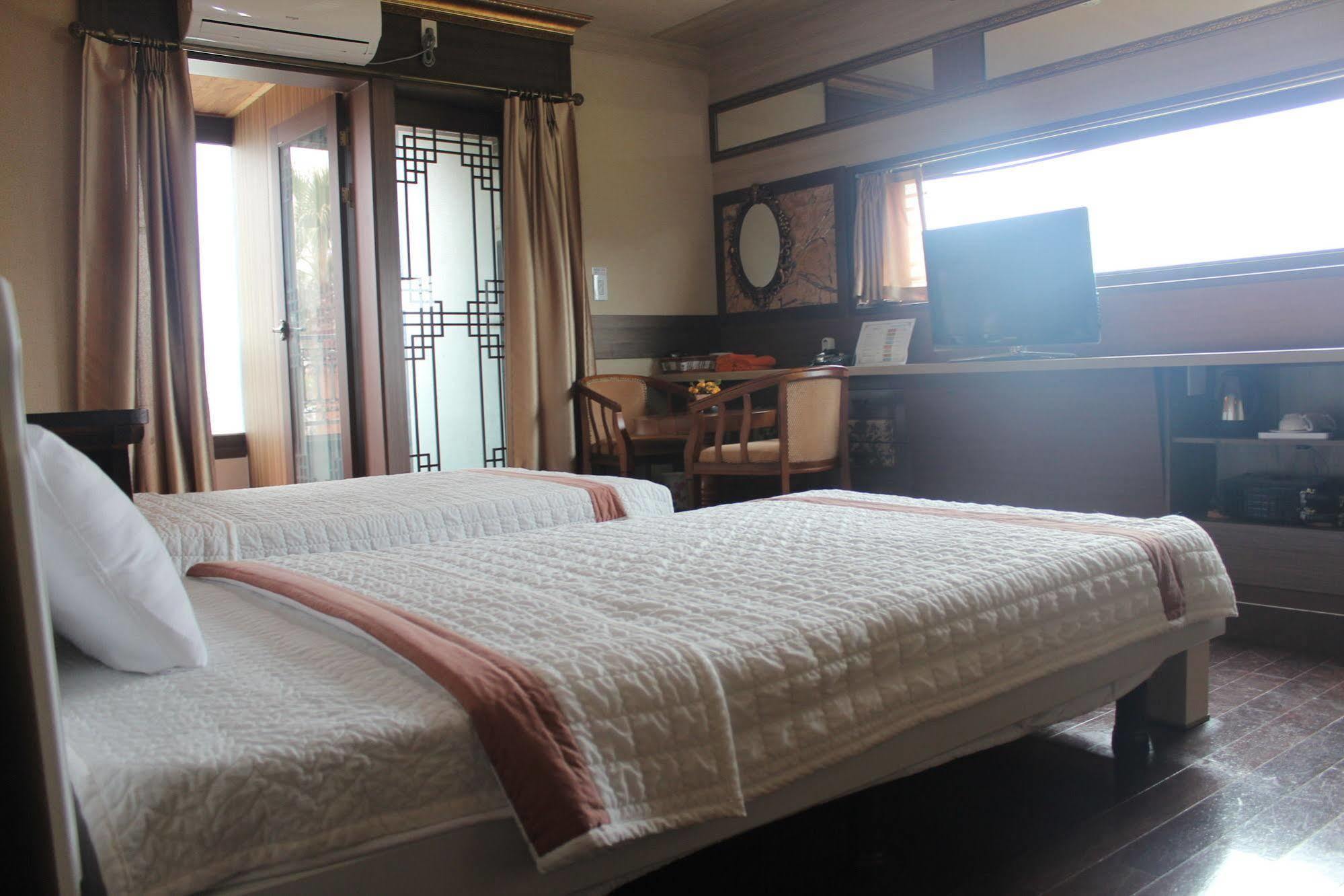 Jeju Nine Resort Exteriör bild